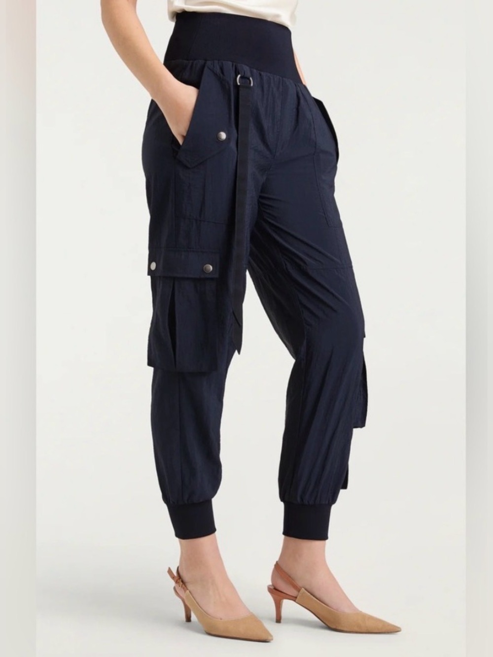 NWT Cingà Sept Harmomy Patachute Pants Sz M (pants are black)